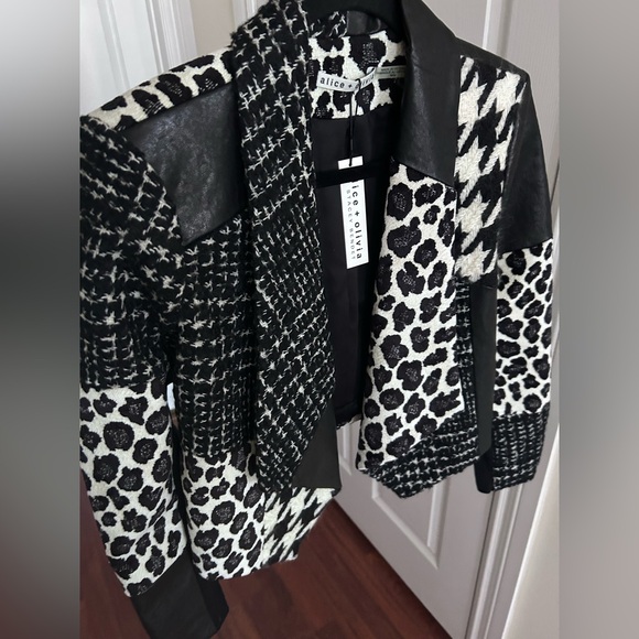 NWT Alice + Olivia Harvey Leather Patchwork Draped Lapel Blazer Jacket M - Picture 17 of 17